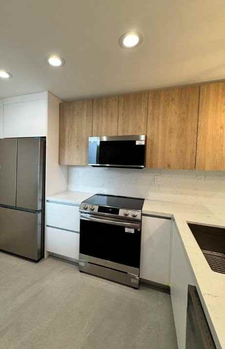 4808 Nw 114th Ave - Photo 3 of 12