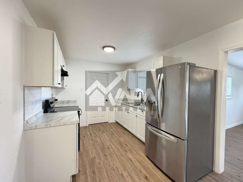 315 Jamaica Dr - Photo 6 of 19