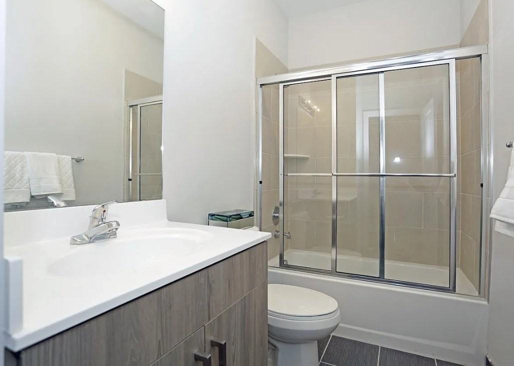 406 Westminster Ave #204 - Photo 5 of 6