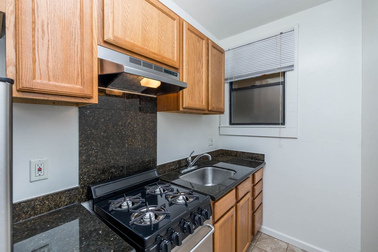 Vue De Lac Apartments - Photo 4 of 40