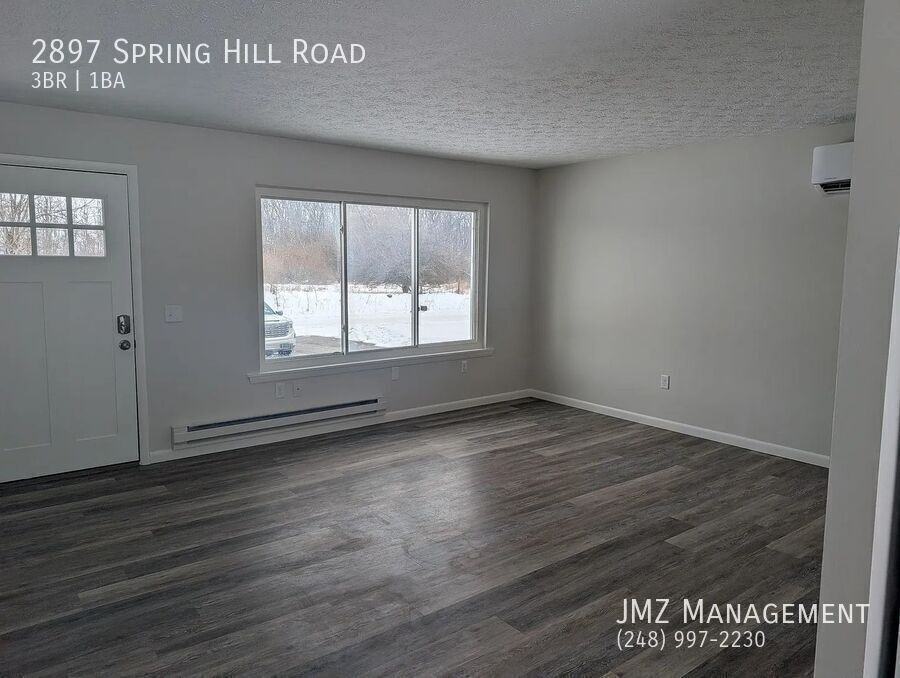 2897 Spring Hill Dr - Photo 5 of 10