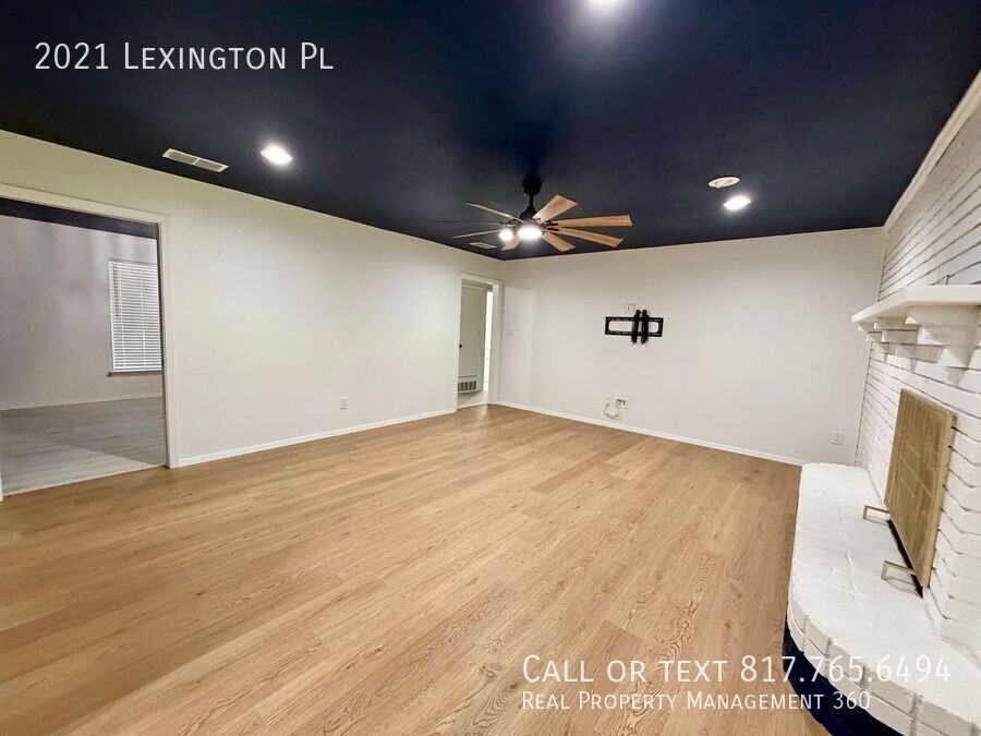 2021 Lexington Pl - Photo 6 of 21