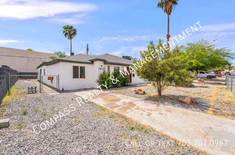 1610 E Ogden Ave - Photo 3 of 42