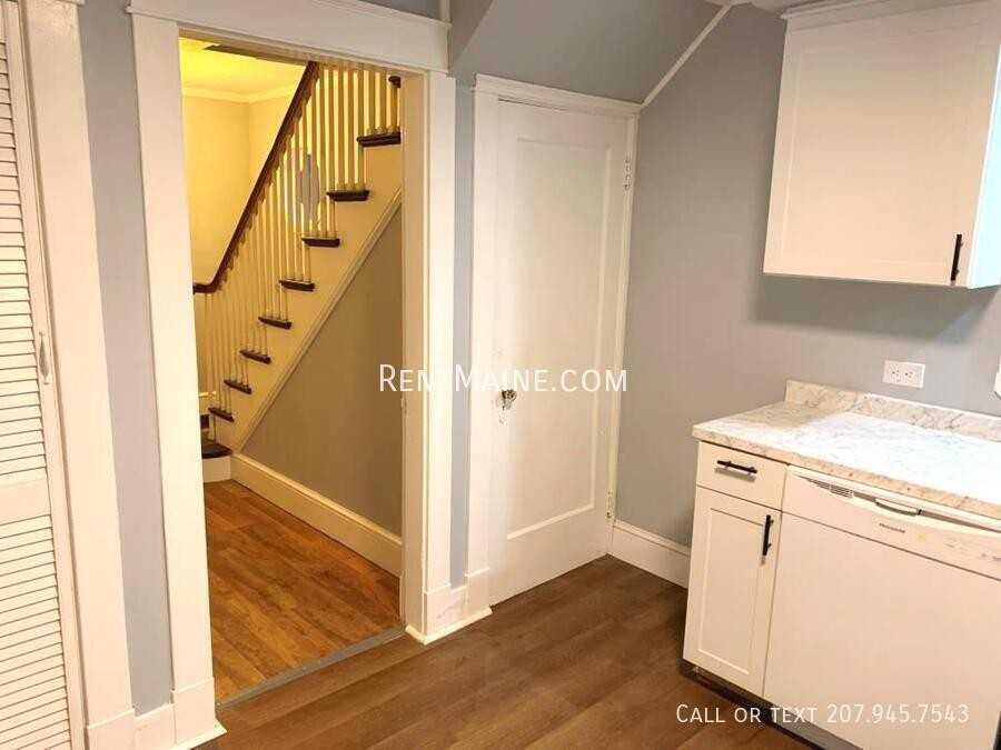 19 Nason Ave - Photo 5 of 27