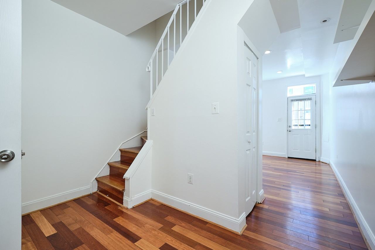 2220 12th Pl Nw - Photo 5 of 23