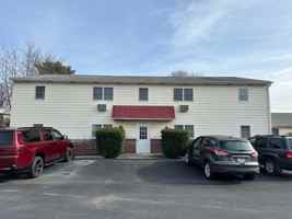featured image of 6224 Derry St #4