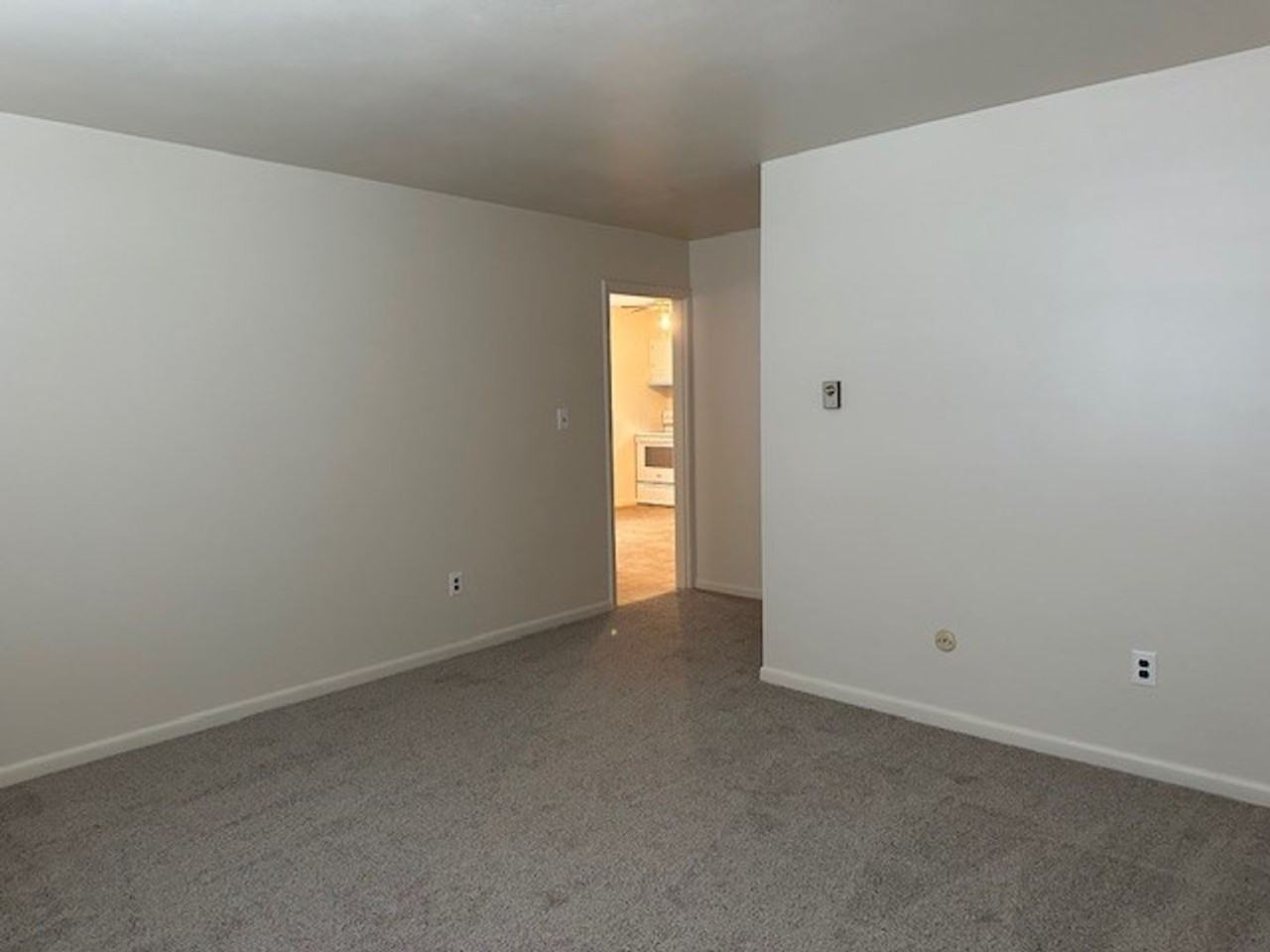6224 Derry St #4 - Photo 2 of 8