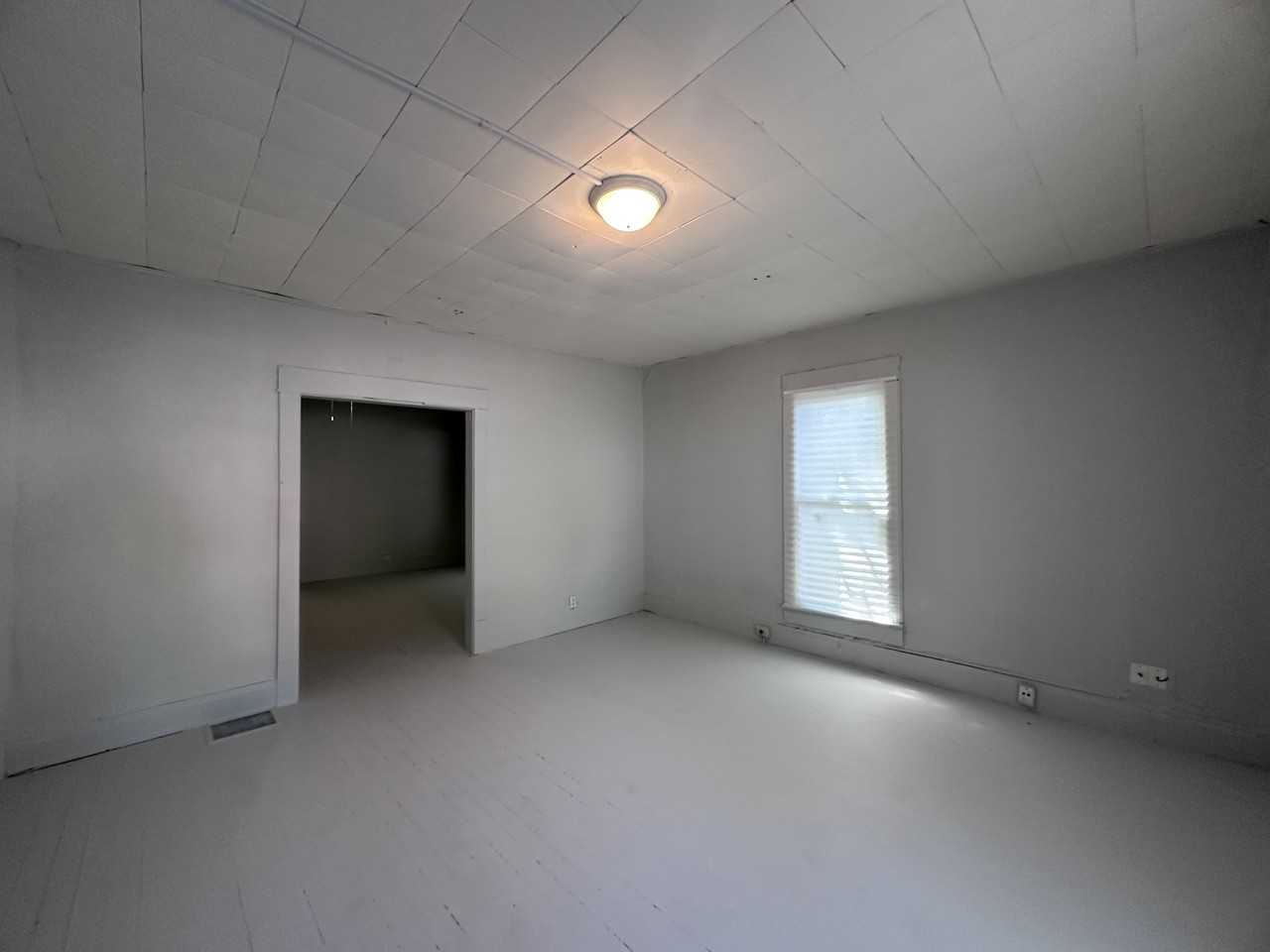 215 Cook St - Photo 7 of 12