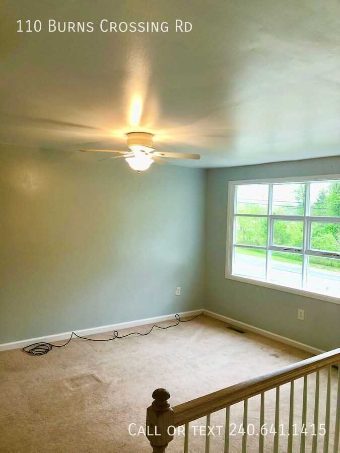 110 Burns Crossing Rd - Photo 5 of 24