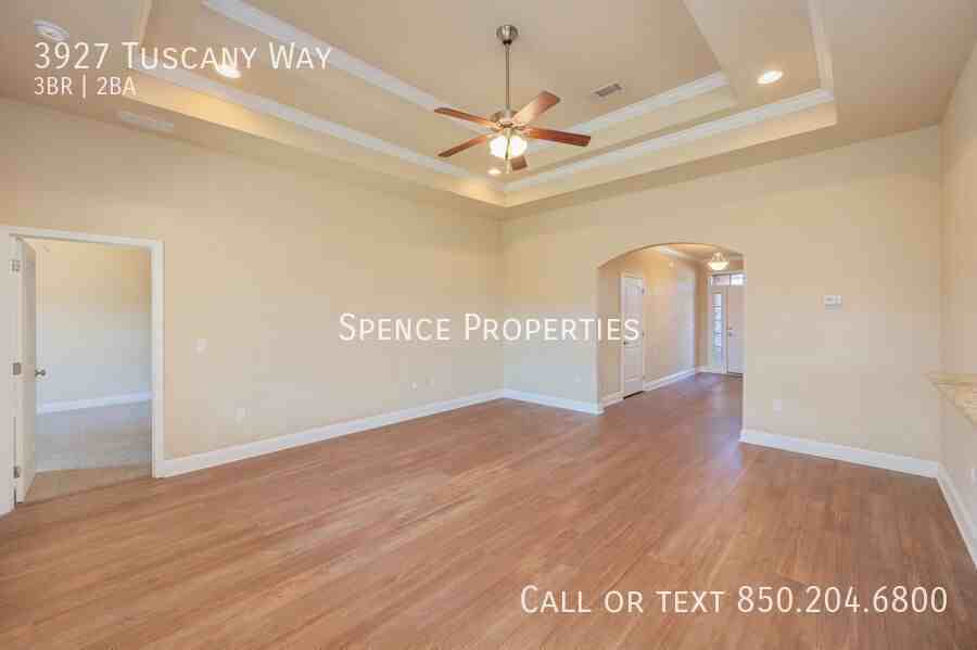 3927 Tuscany Way - Photo 4 of 36