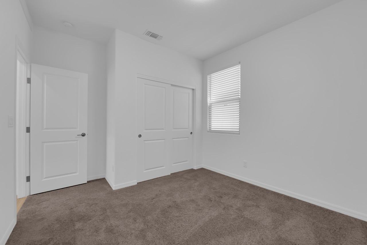 10263 Estancia Hill St - Photo 5 of 36