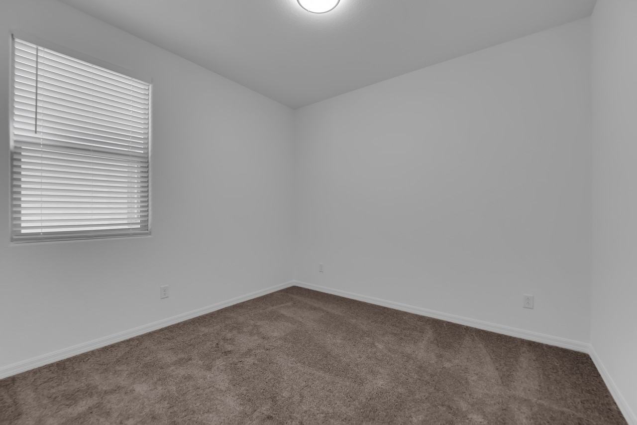 10263 Estancia Hill St - Photo 6 of 36