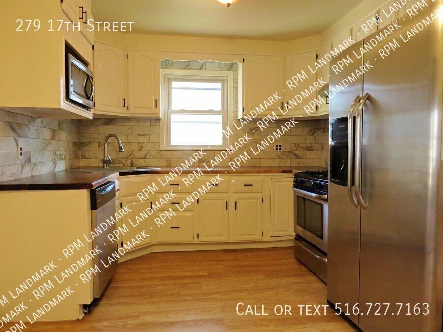 279 17th St - Photo 3 of 16