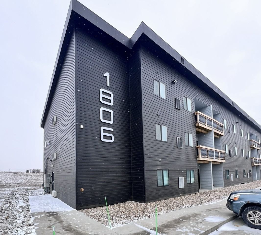 1808 S 7th Ave #99 - Photo 4 of 11