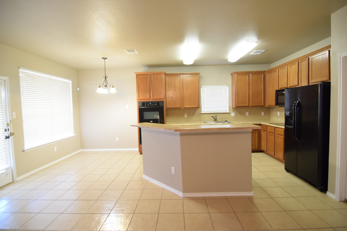 2203 Ryan Dr #NA - Photo 4 of 30