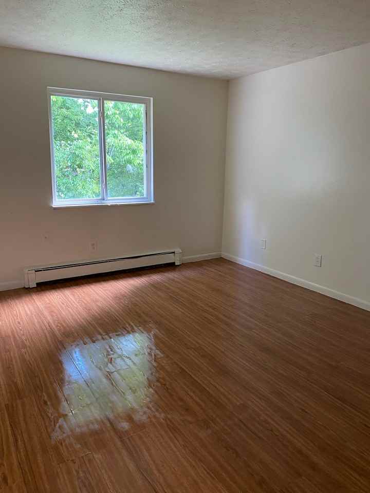 315 Sheehan Ave #10 - Photo 7 of 9