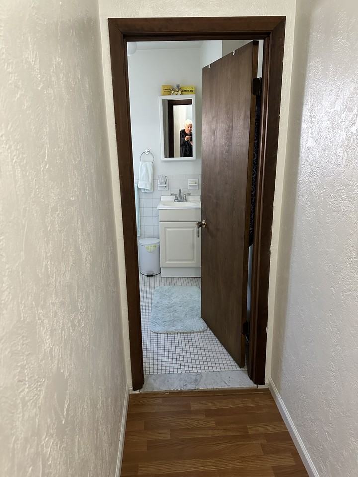 215 Ella St #1 - Photo 4 of 10