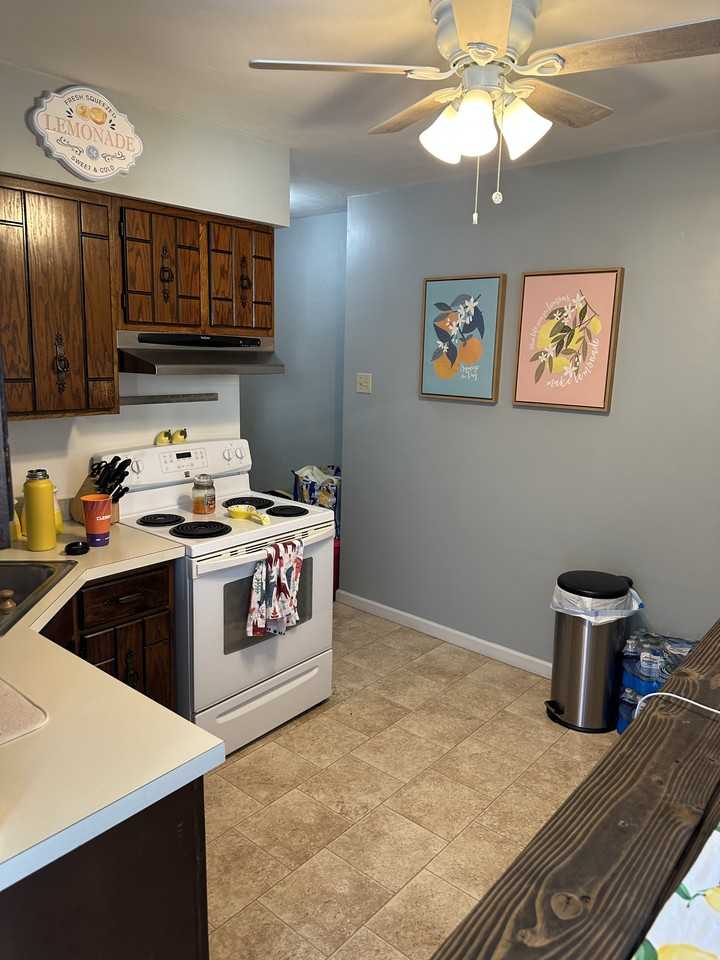 215 Ella St #1 - Photo 6 of 10