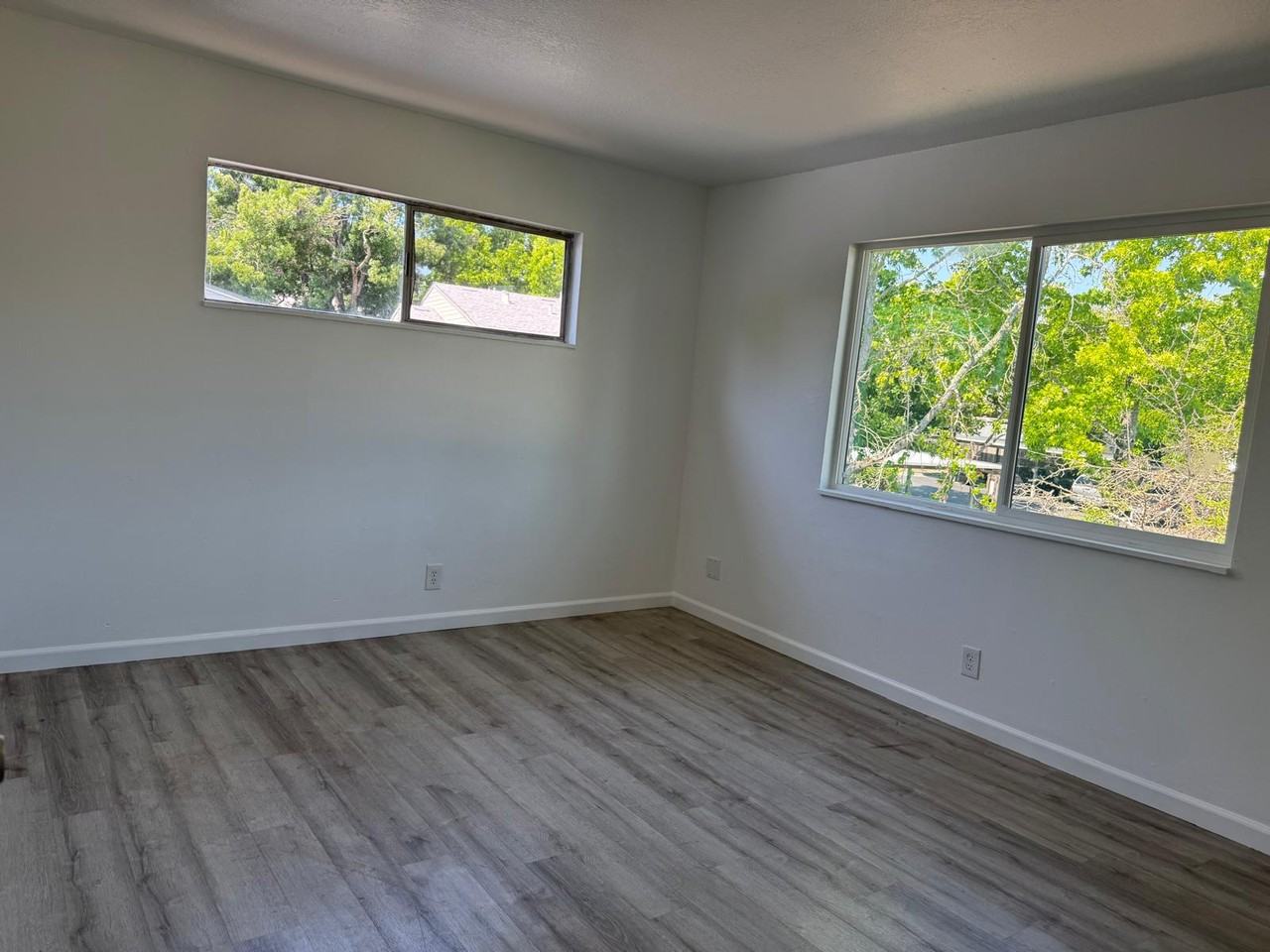 927 Delport Ave #4 - Photo 6 of 7