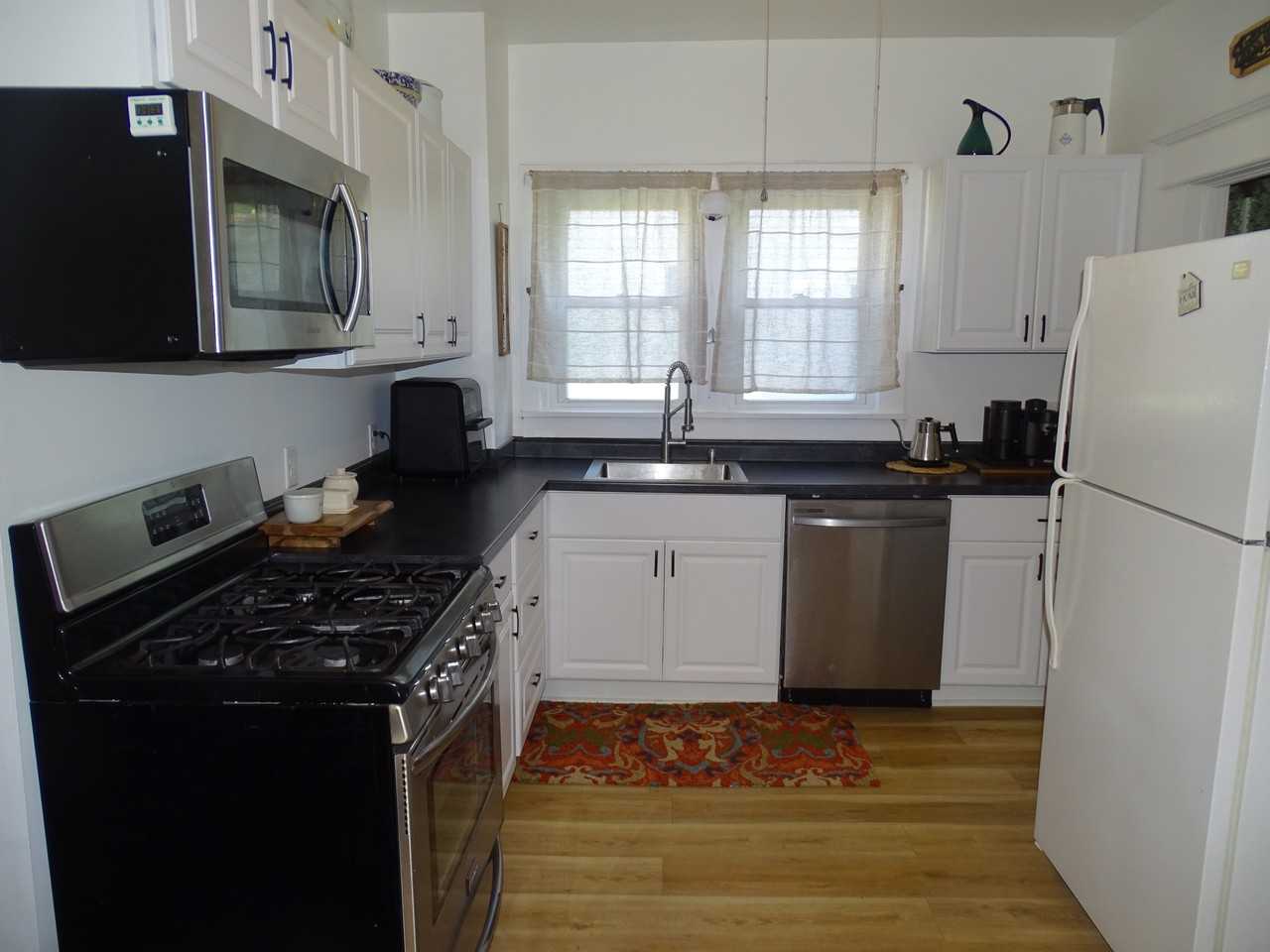 409 Comstock St #NA - Photo 7 of 16