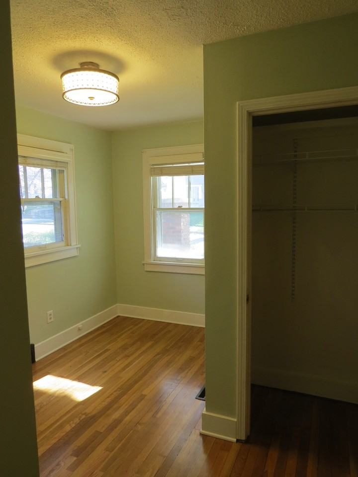 4172 Cambridge St #NA - Photo 7 of 19