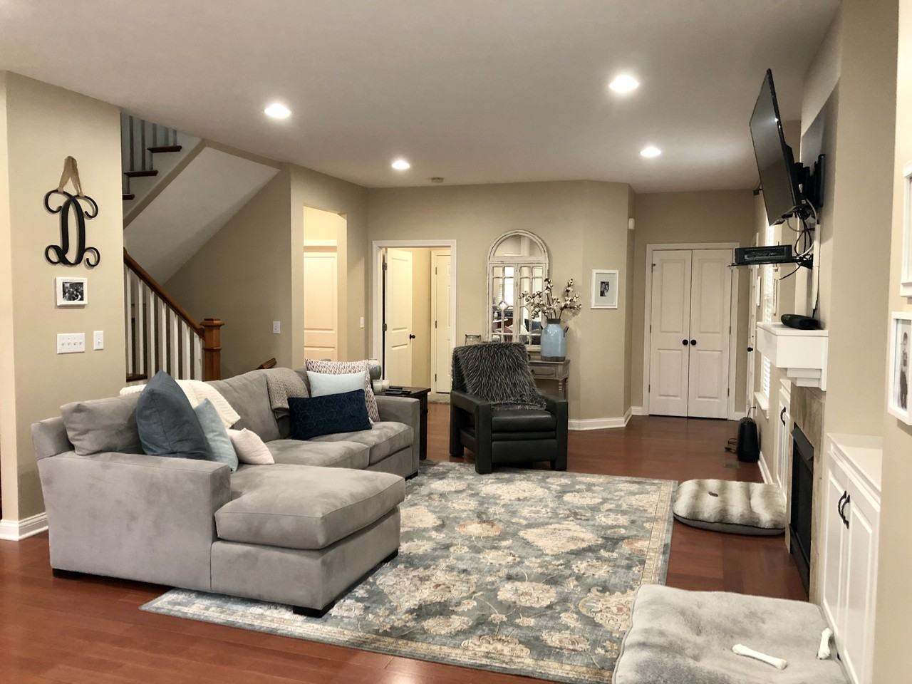 235 3rd Ave Ne #NA - Photo 4 of 23