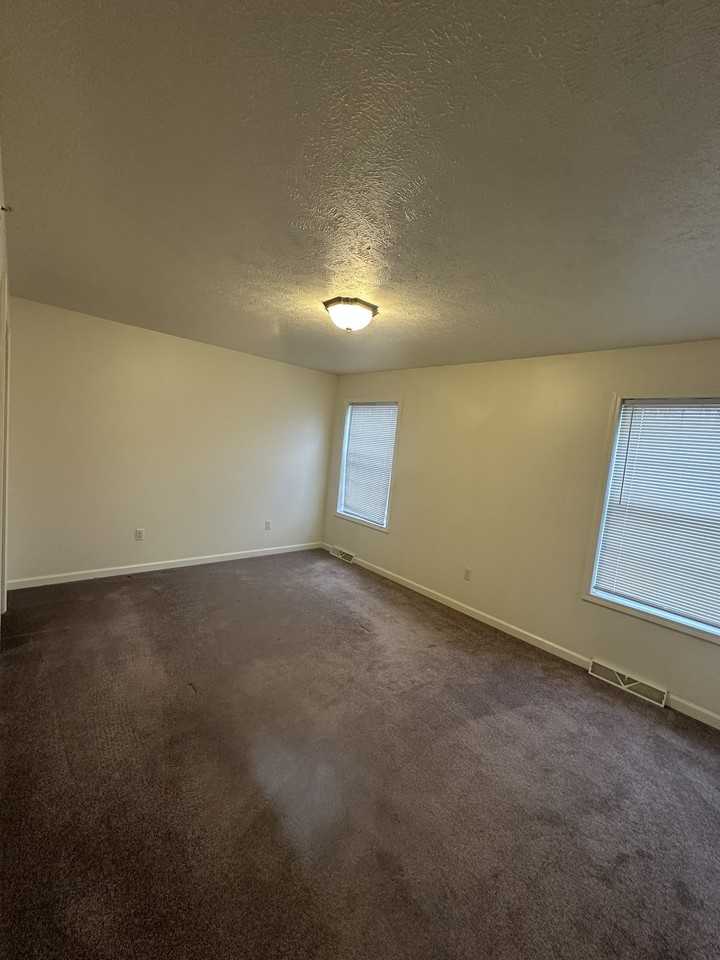 34 Circuit St #75 - Photo 4 of 10