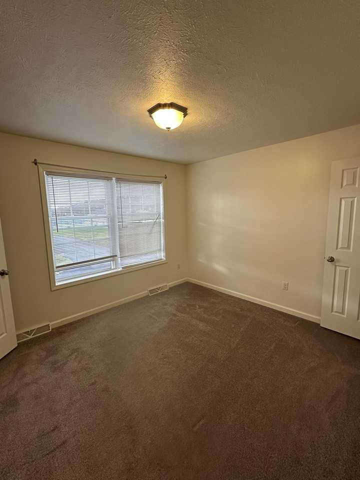 34 Circuit St #75 - Photo 6 of 10