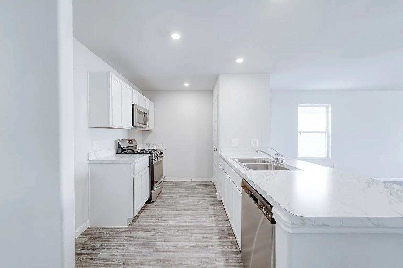868 Eagles Nest Dr #NA - Photo 6 of 23