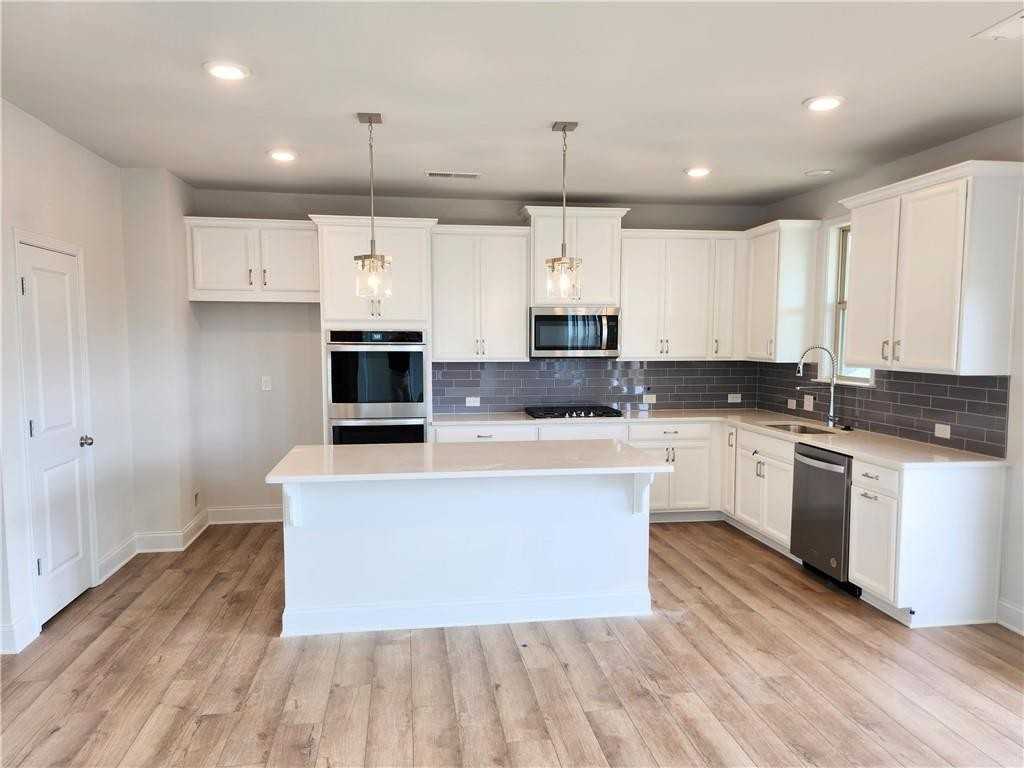 8190 Tiberon Pkwy #NA - Photo 6 of 17