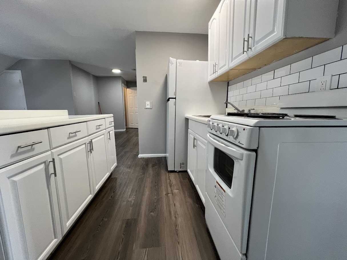 14 Carver St #E - Photo 4 of 10