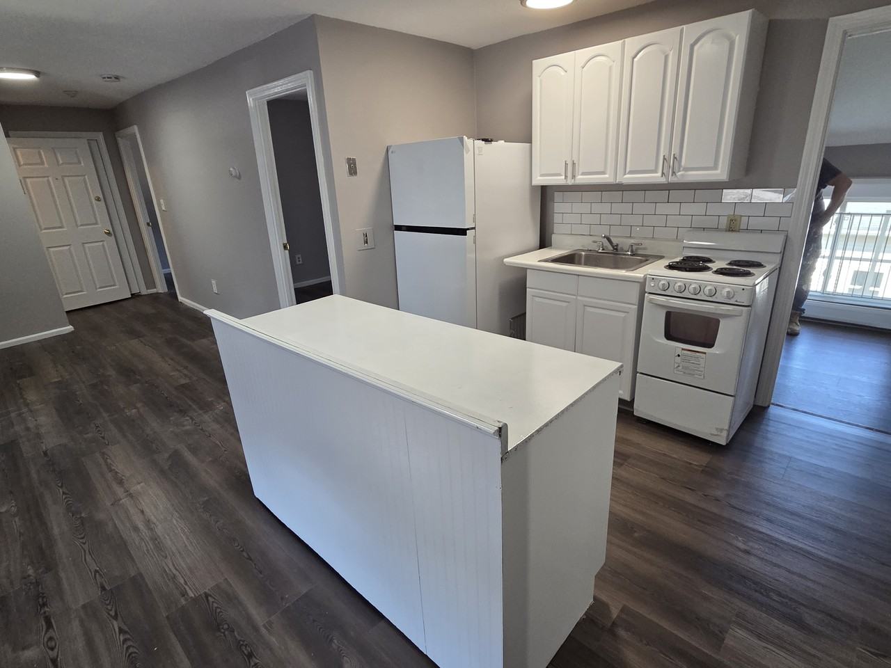 14 Carver St #E - Photo 6 of 10