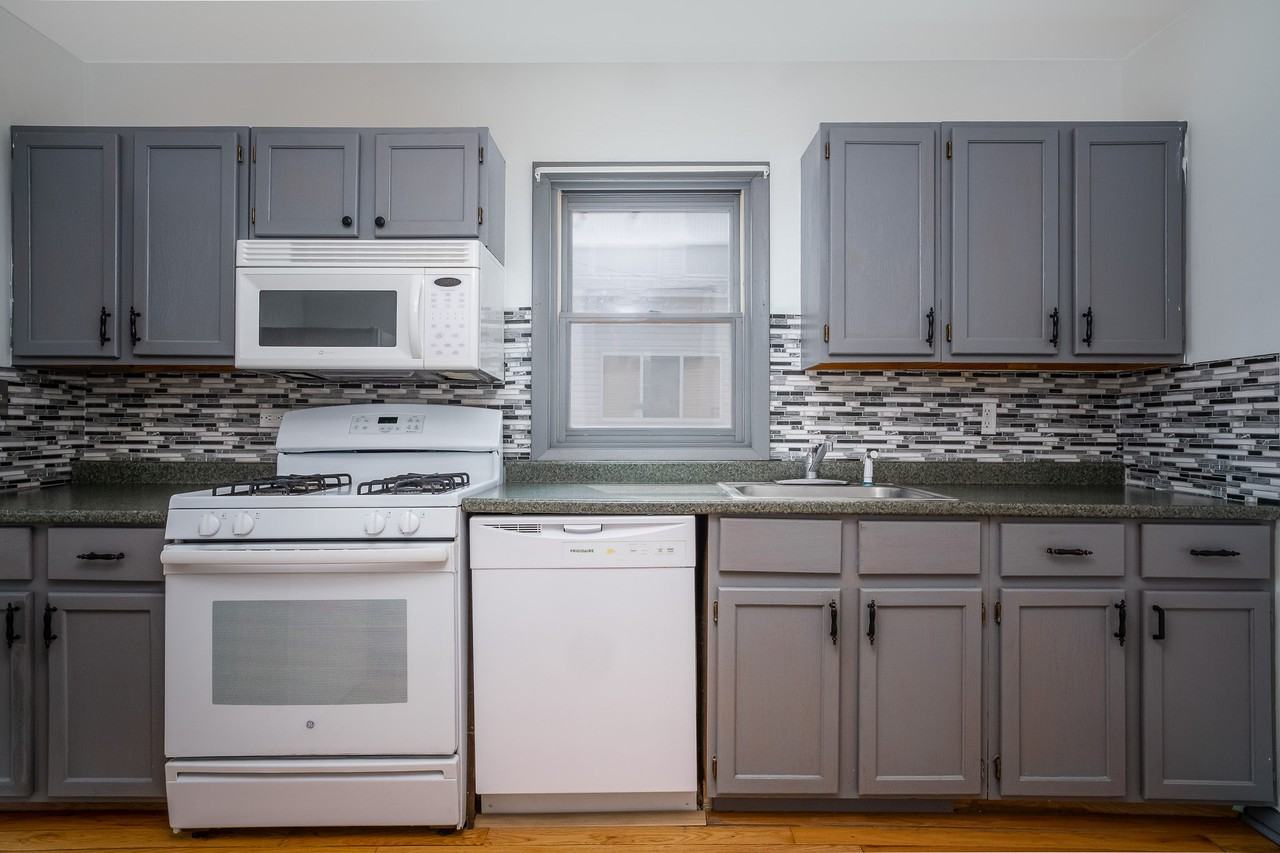 5109 N Leeside St #NA - Photo 3 of 20