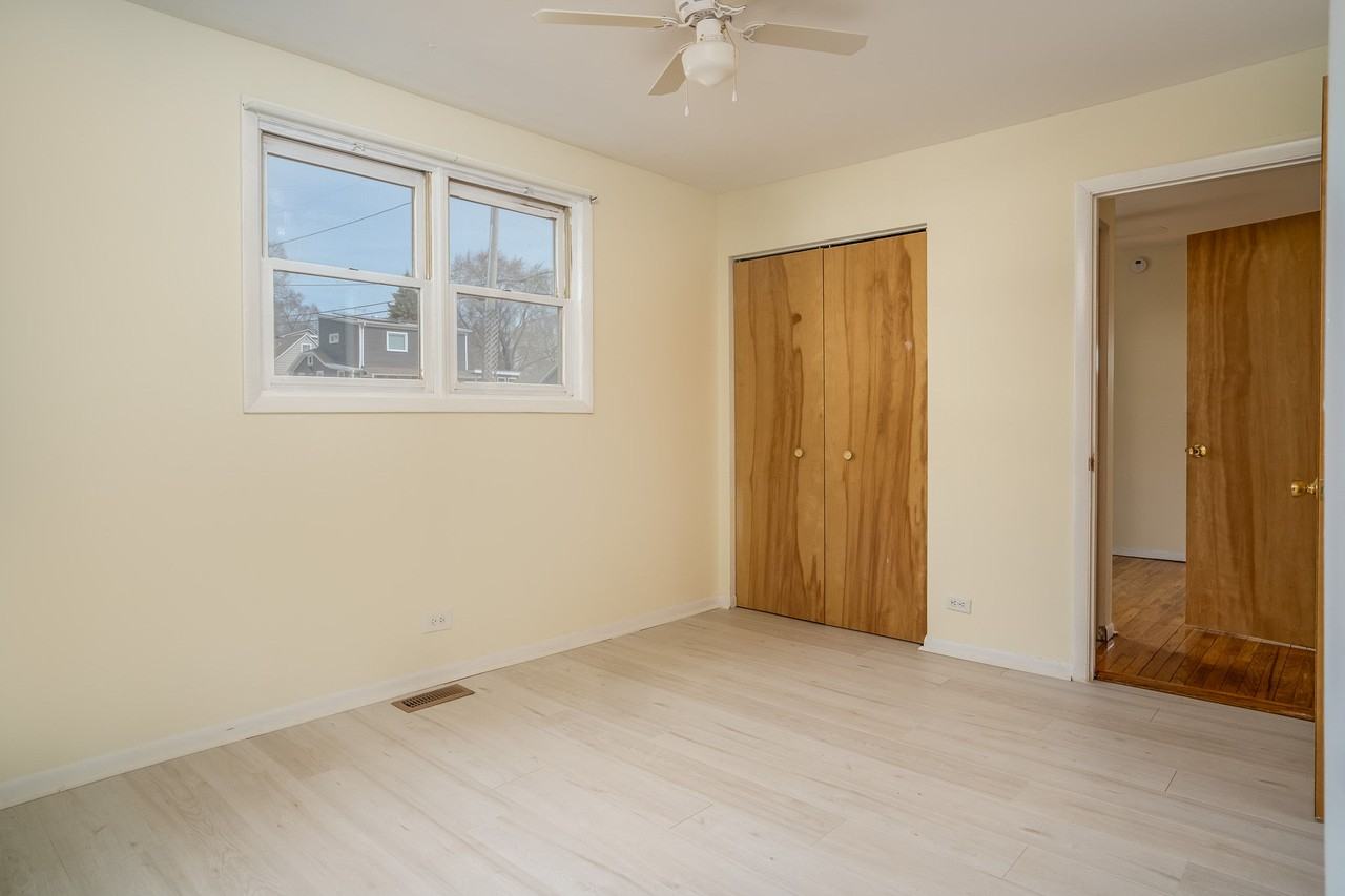 5109 N Leeside St #NA - Photo 5 of 20
