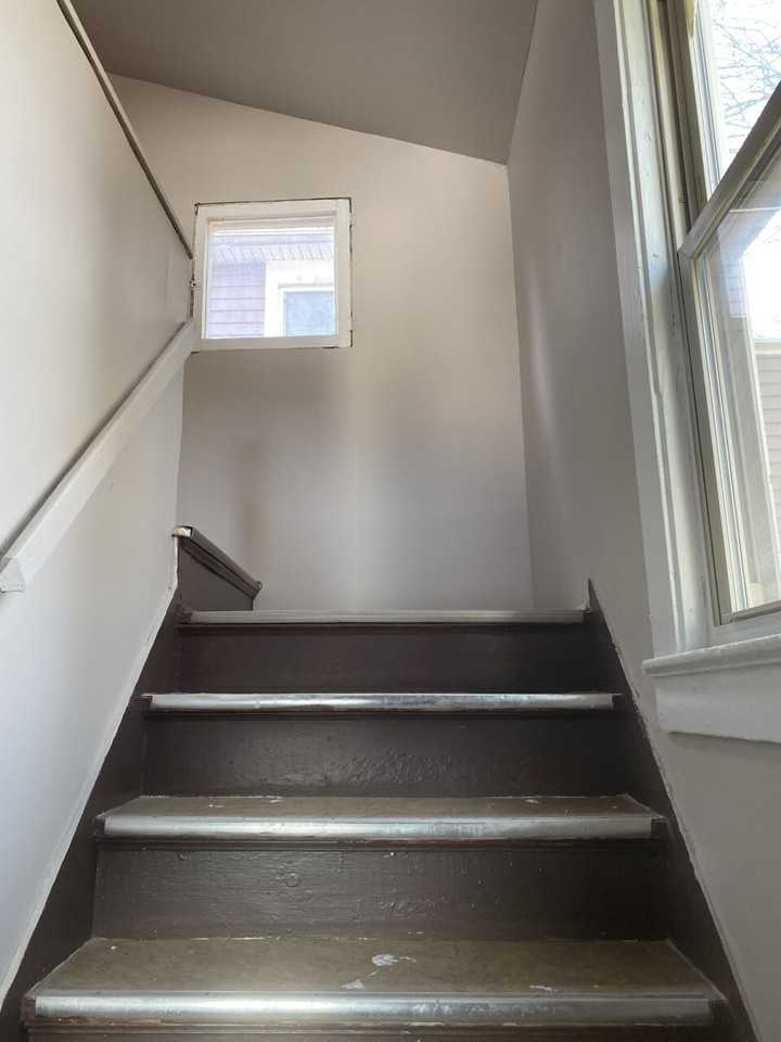 305 N Winton Rd #2 - Photo 4 of 24