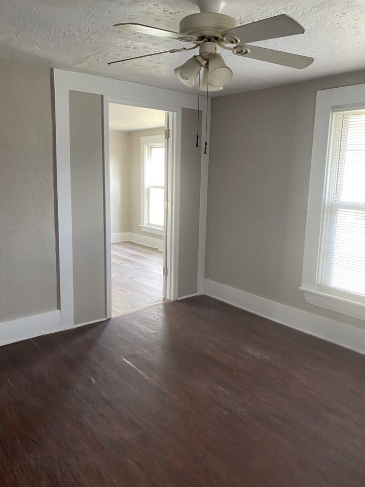 305 N Winton Rd #2 - Photo 6 of 24