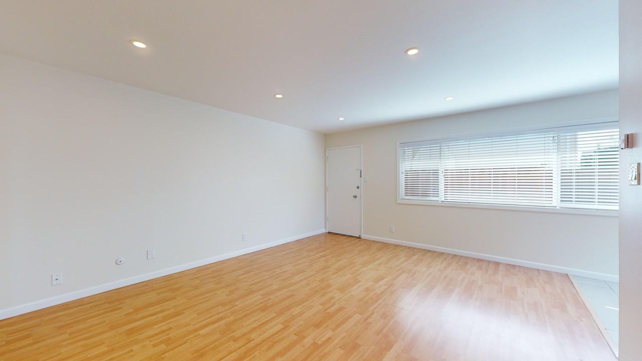 710 North Claremont Street #1 - Photo 3 of 37