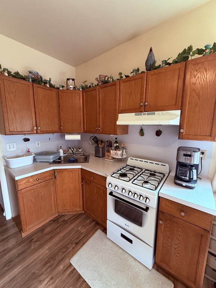 224 E Main St #1 - Photo 2 of 5