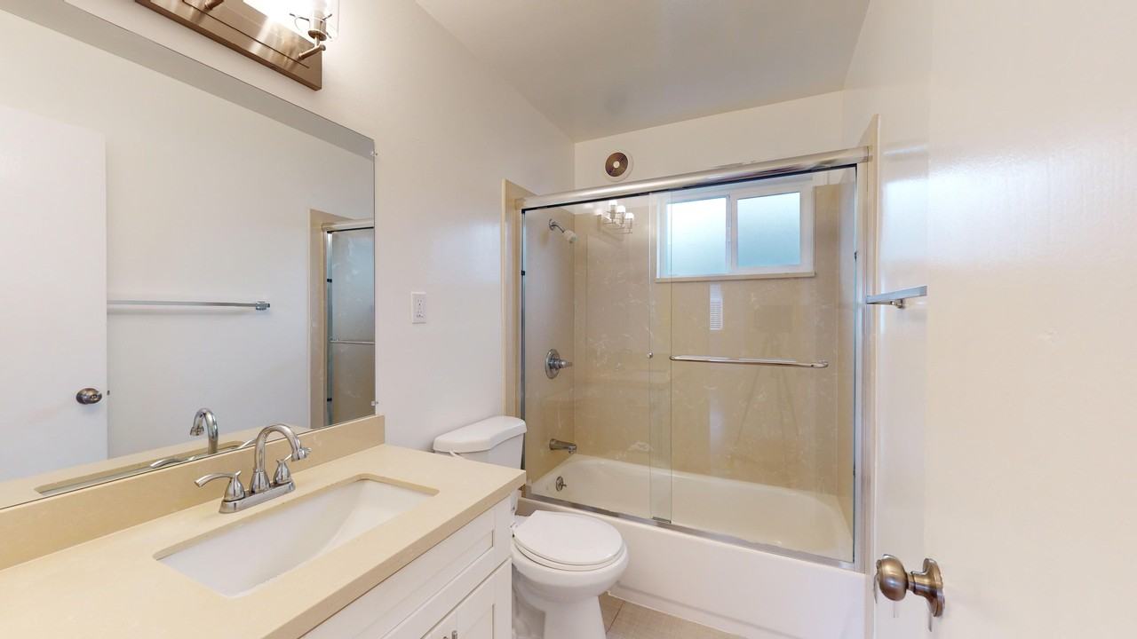 710 North Claremont Street #1 - Photo 7 of 37