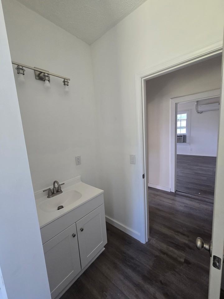 571 1st St #NA - Photo 3 of 11