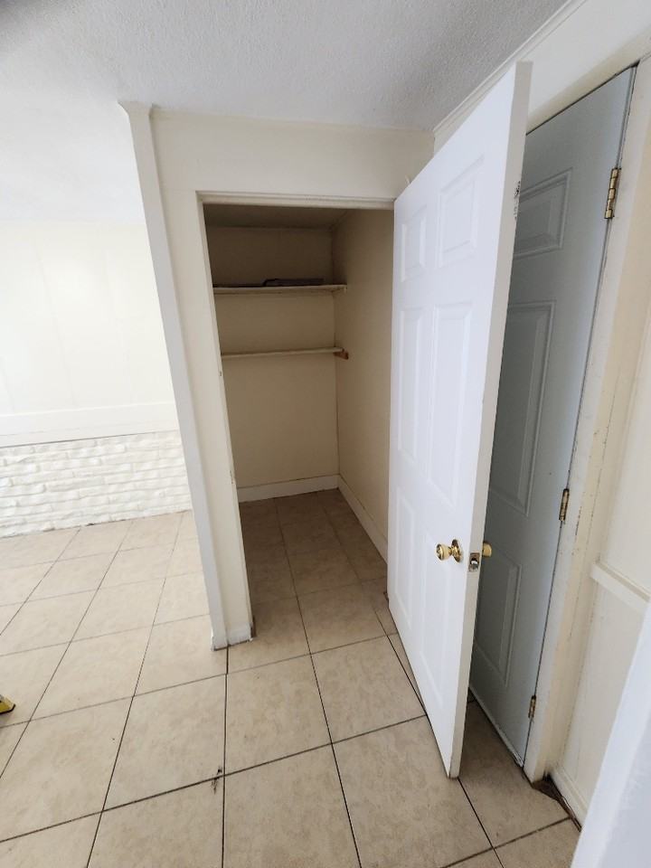 1734 Fulton Avenue - Photo 6 of 13