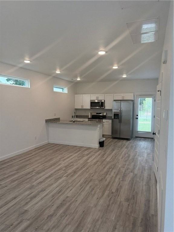 1021 States Ave - Photo 4 of 11