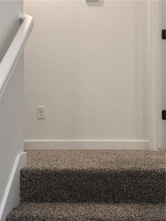 1021 States Ave - Photo 7 of 11