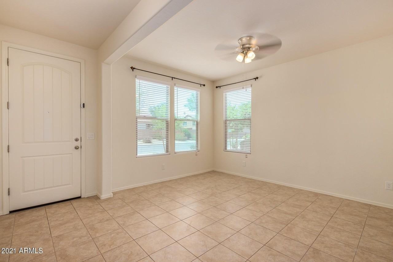 7503 S 12th Ave - Photo 4 of 27
