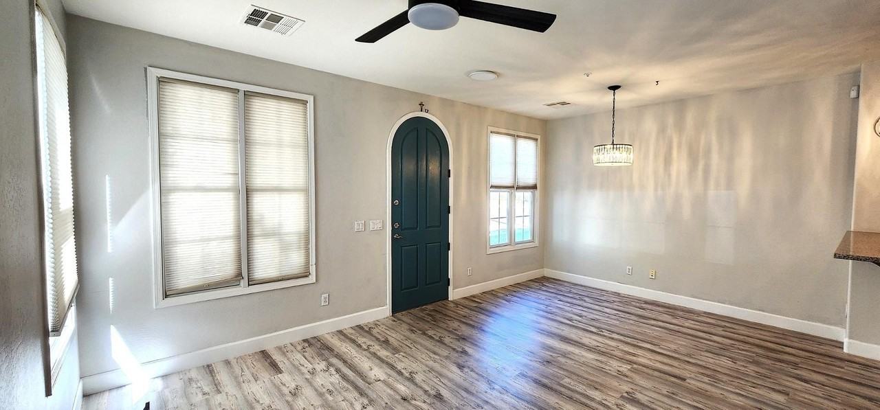 29133 N 125th Dr - Photo 7 of 24