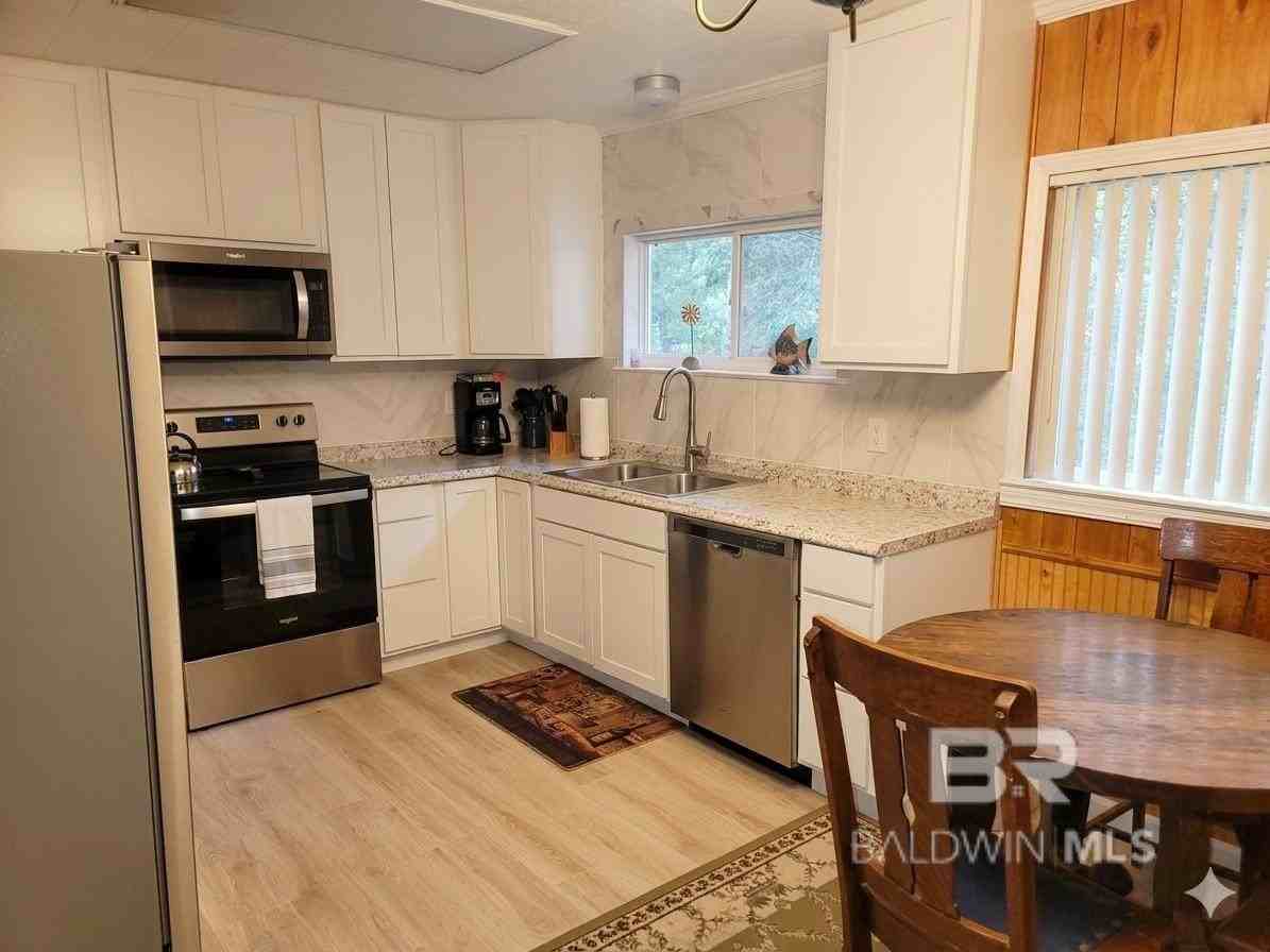 34394 Lost River Rd - Photo 5 of 19
