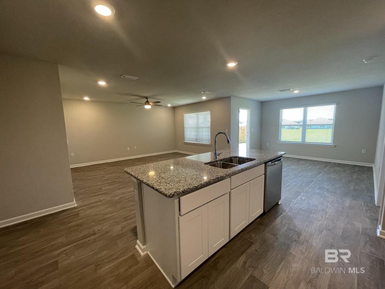 Shadowridge Dr - Photo 3 of 22