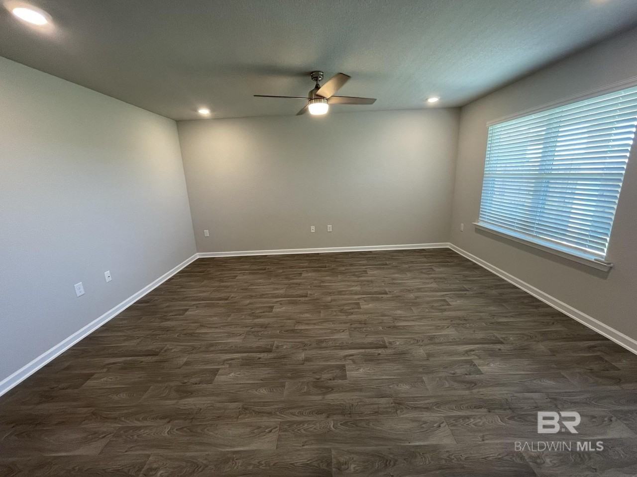 Shadowridge Dr - Photo 6 of 22