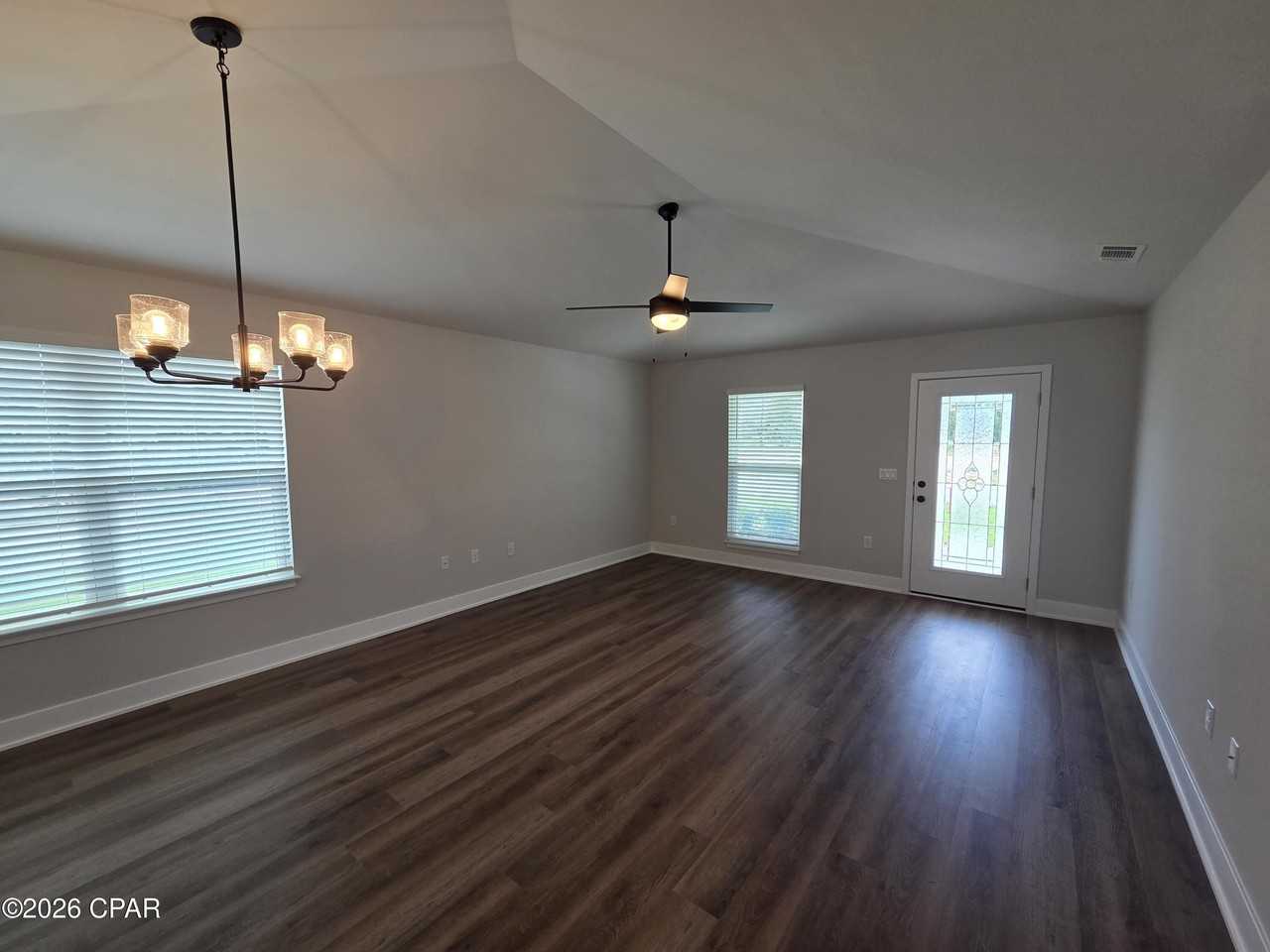 7169 Fox Meadow Dr - Photo 5 of 25