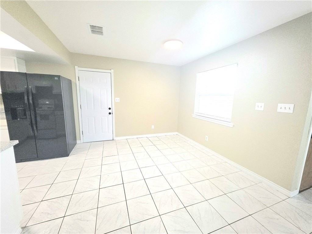 519 Mockingbird Ln - Photo 7 of 20